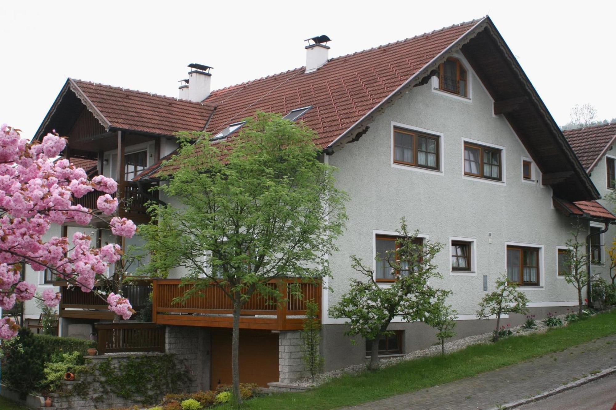 Pension Wenger Kirchheim im Innkreis Eksteriør billede